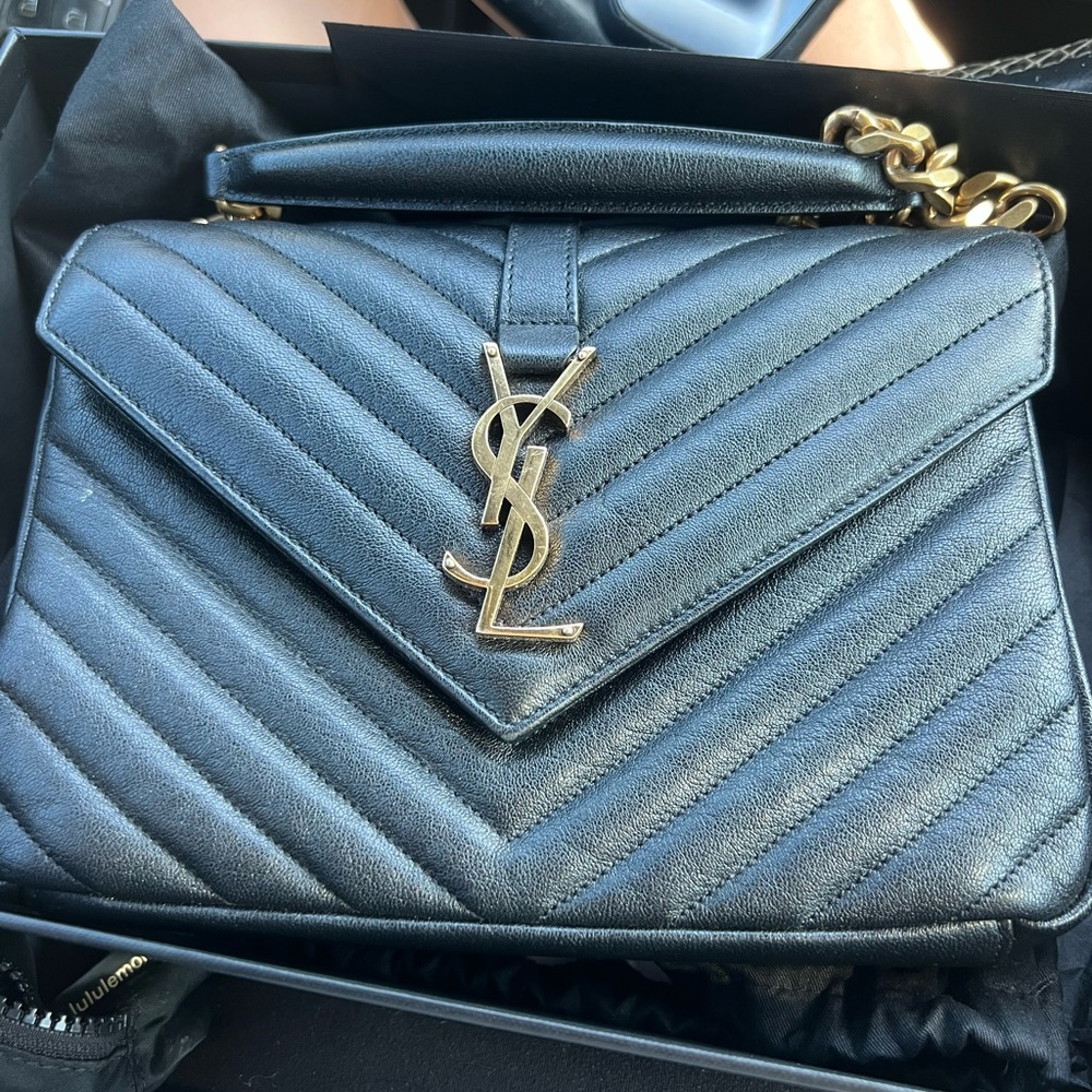 YSL COLLEGE MEDIUM CHAIN BAG IN QUILTED LEATHER